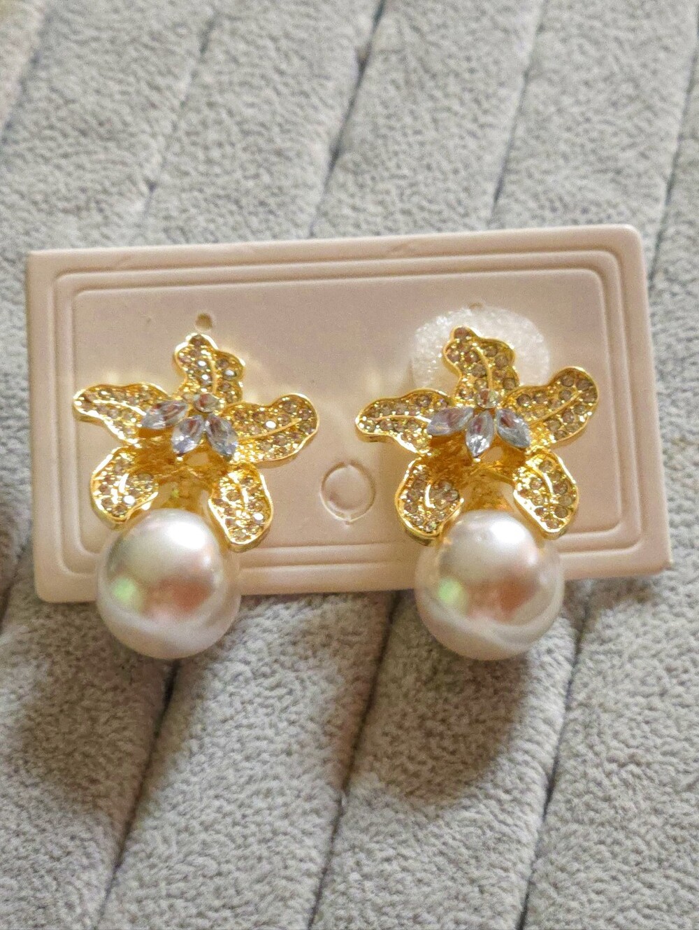 Gold Flower Pearl Drop Earrings with Clear Crystals Like Rhinestone - Picture 13 of 16